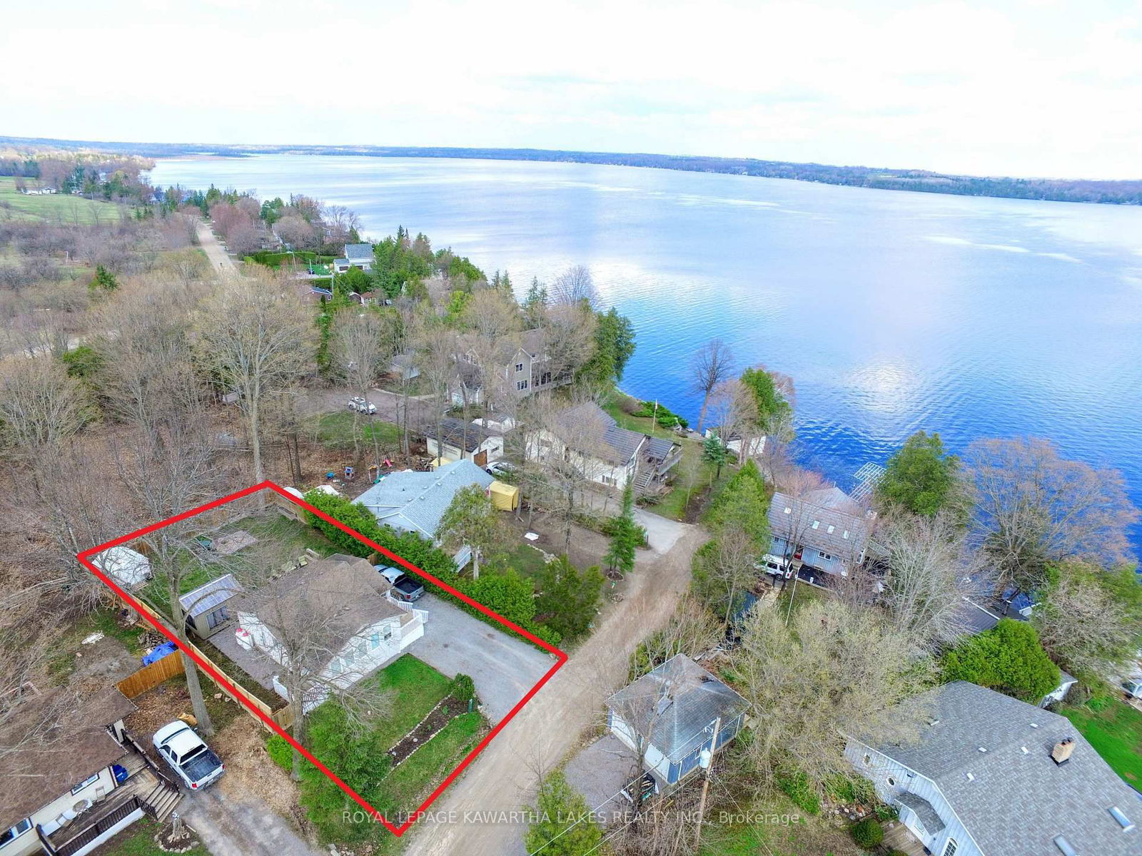 Building at 21 Pleasure Street, Kawartha Lakes, Cameron