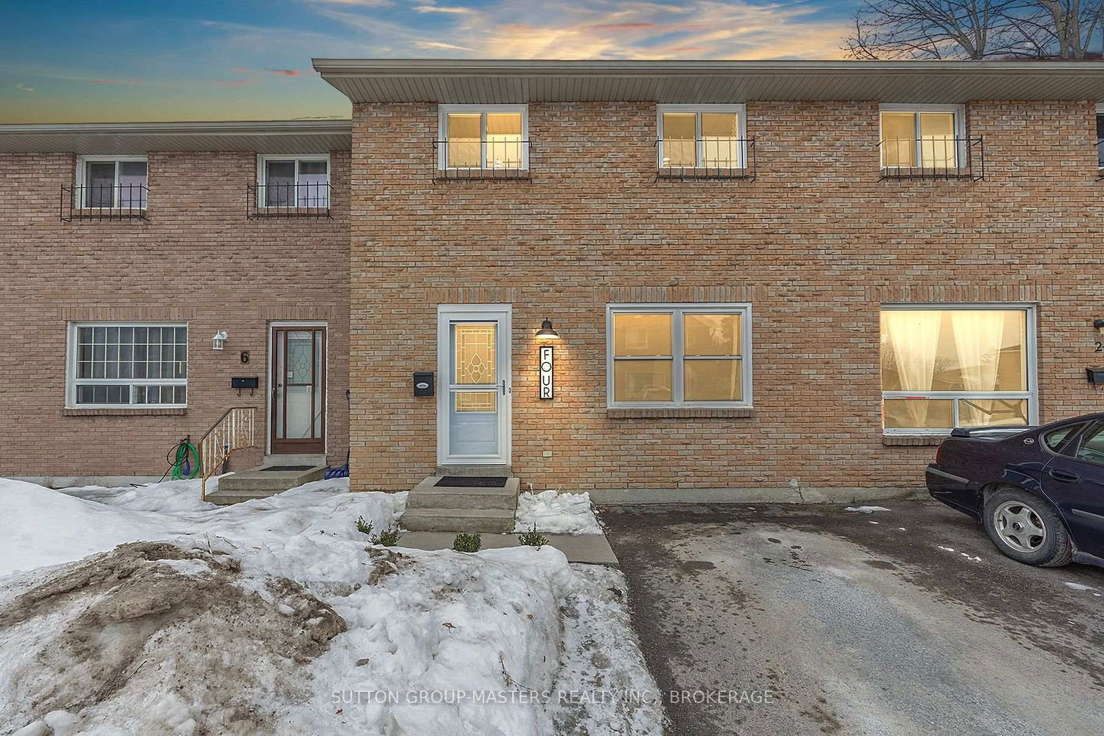 Townhouse for sale at 71-4 Rosemund Crescent, Kingston, West of Sir John A. Blvd, K7M 6Z3 - MLS: X11996415