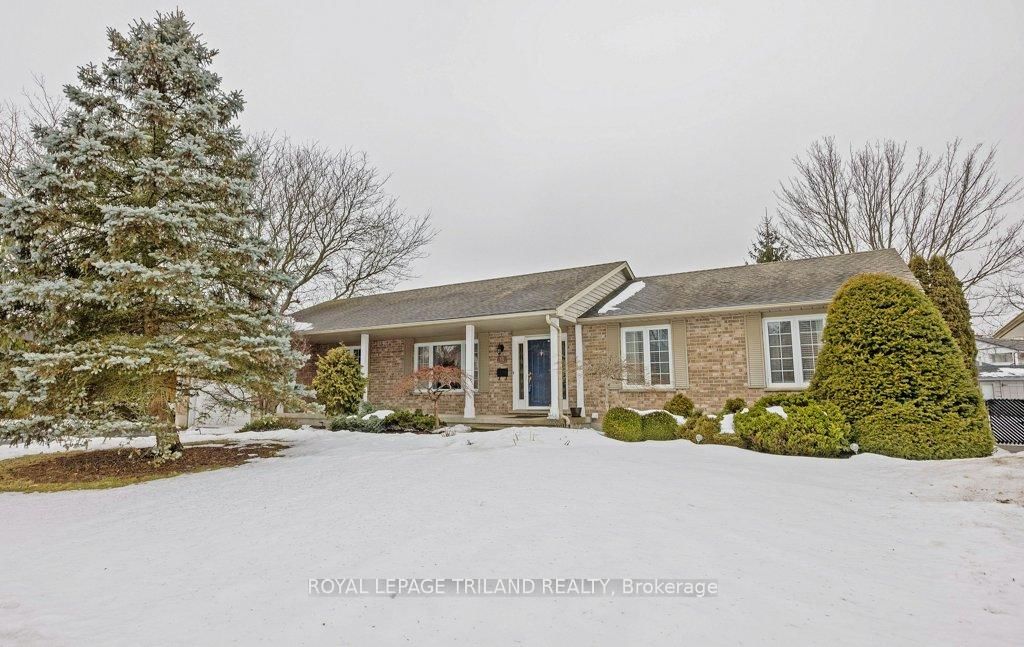 Detached House for sale at 15 Timberlane Crescent, St. Thomas, NW, N5P 4G9 - MLS: X11996429