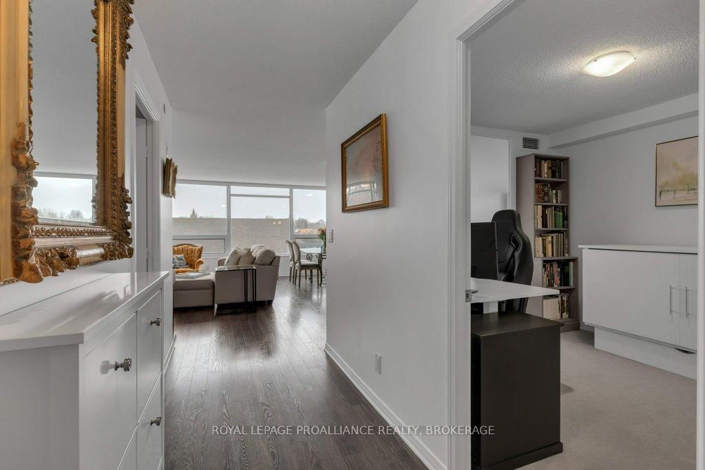 Condo sold at 701-121 Queen Street, Kingston, East of Sir John A. Blvd, K7K 0G6 - MLS: X11996443