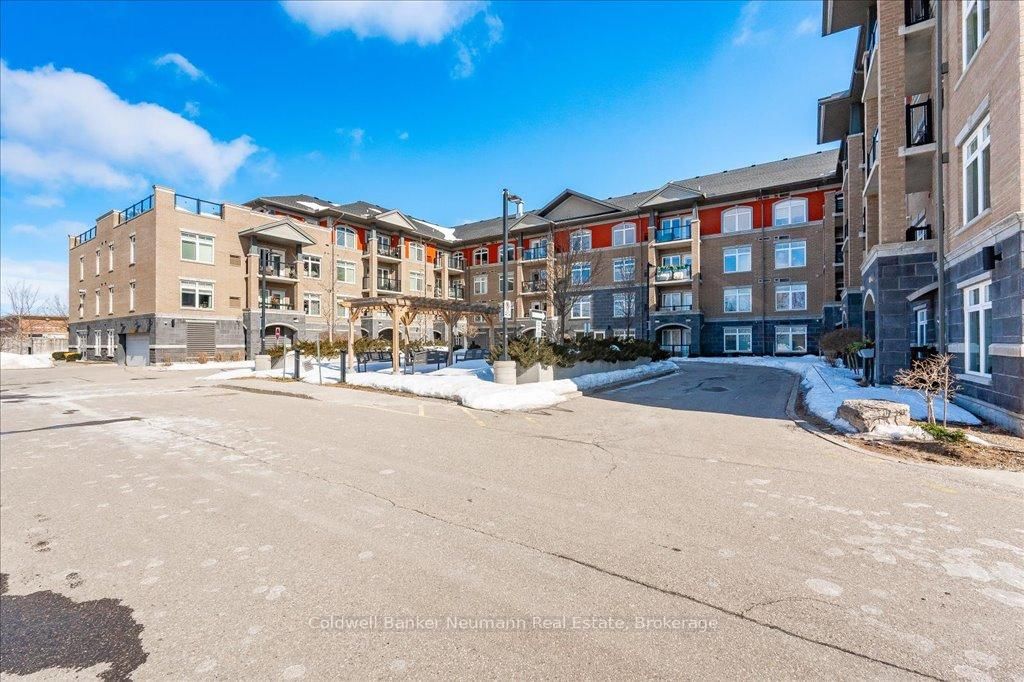 Condo for sale at 112-106 Bard Boulevard, Guelph, Pine Ridge, N1L 0L8 - MLS: X11996466