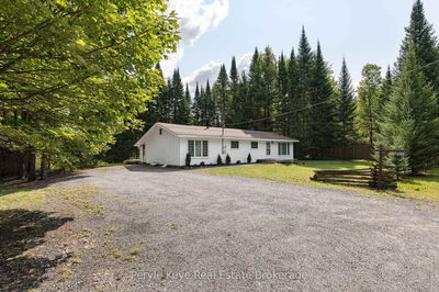 1098 Lawrence Pit Rd, Muskoka Lakes - Watt