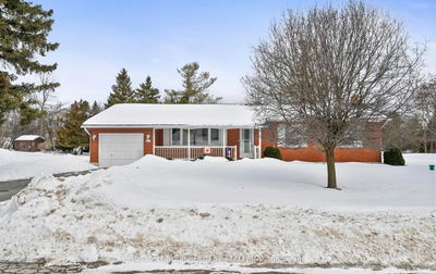 209 Hillview Dr, Peterborough North - 1 North image-0-4
