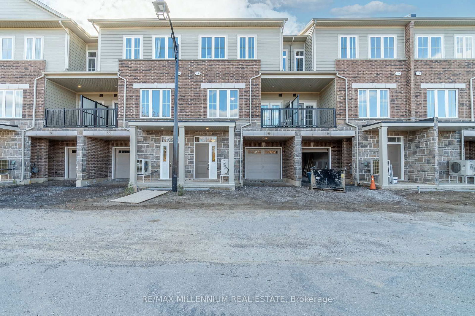 Townhouse for sale at 89-677 Park Road, Brantford, N3R 0C2 - MLS: X11996647