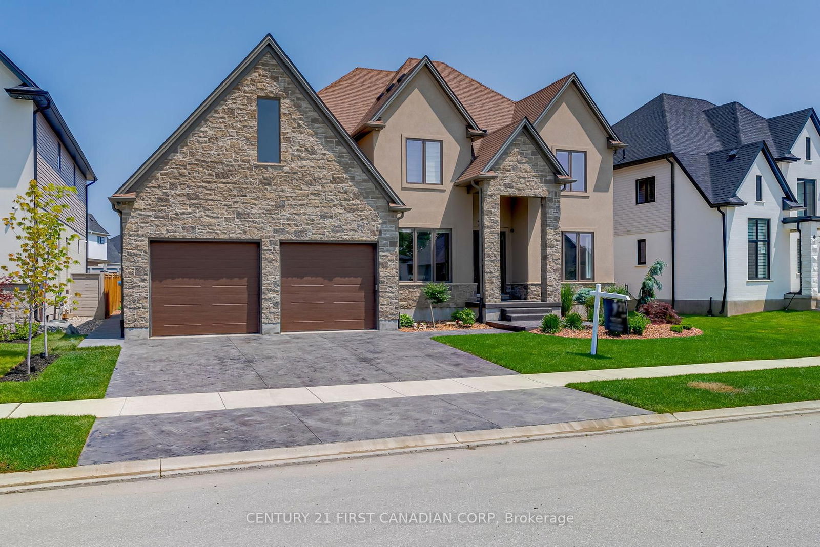 Detached House for sale at 7442 SILVER CREEK Crescent, London, South V, N6P 0G6 - MLS: X11996661