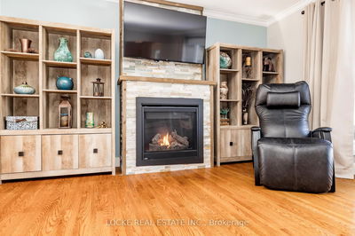 336 Visa Crt, Orleans - Bilberry Creek/Queenswood Heights image-0-4