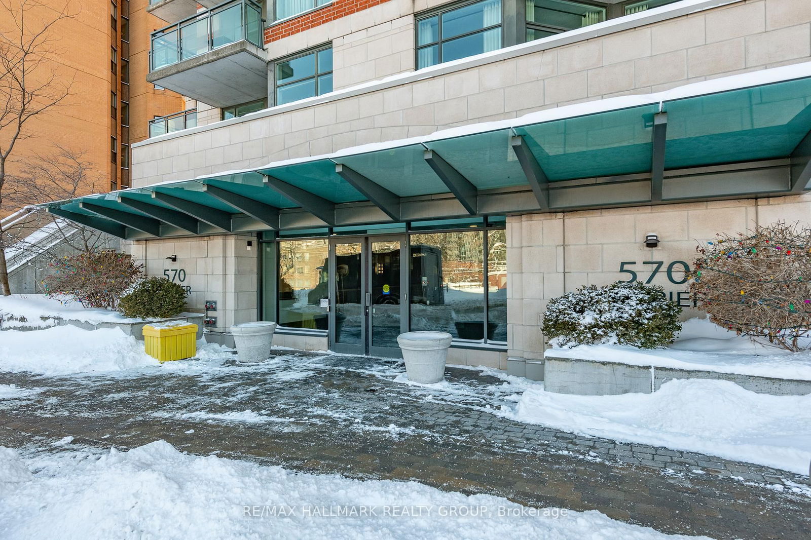 Condo for sale at 804-570 Laurier Avenue, Ottawa Centre, 4102 - Ottawa Centre, K1R 1C8 - MLS: X11996768