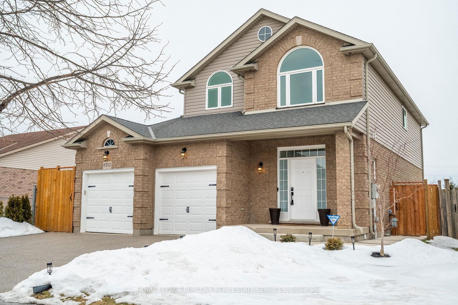 Detached House for sale at 8383 Heikoop Crescent, Niagara Falls, 219 - Forestview, L2H 3J7 - MLS: X11996779