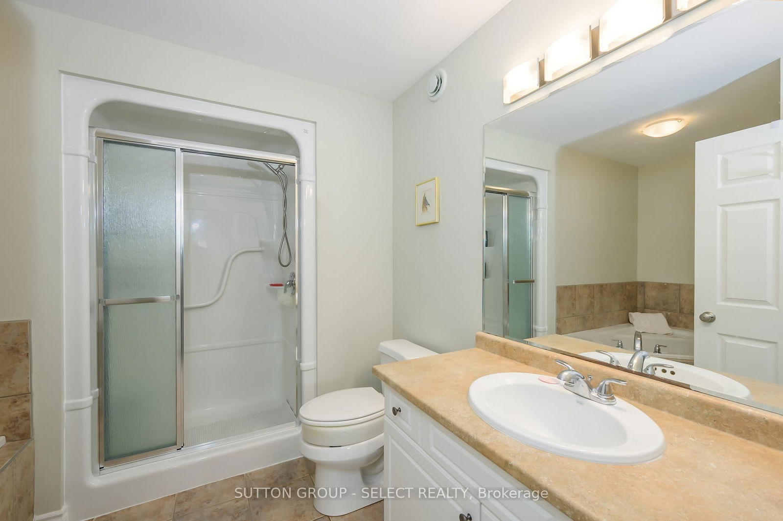 Condo sold at 2086 Denview Avenue, London, North S, N6G 0J5 - MLS: X11996802