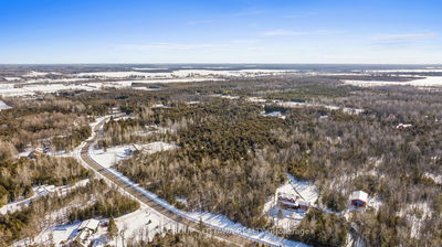 7590 Settlers Way, North Gower - North Gower image-0-3