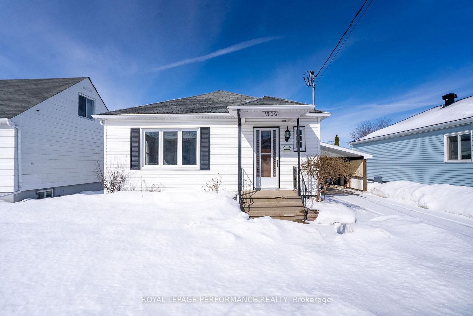 Detached House sold at 1206 2nd Street, Cornwall, 717 - Cornwall, K6H 2B4 - MLS: X11996907