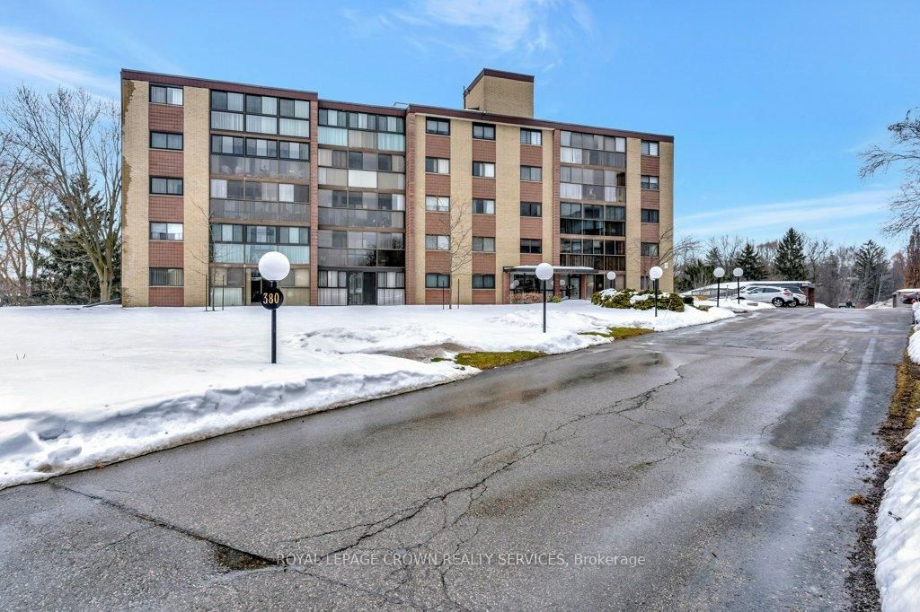 Condo sold at 104-380 Champlain Boulevard, Cambridge, N1R 7J6 - MLS: X11997017