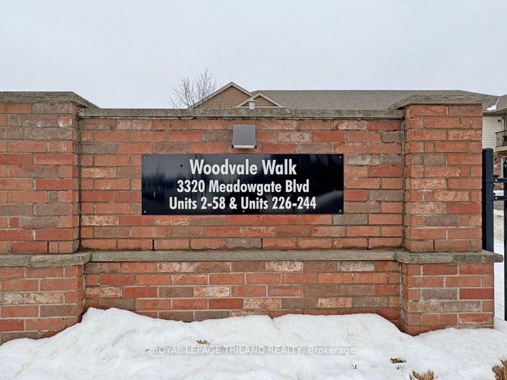 Townhouse for sale at 50-3320 Meadowgate Boulevard, London, South U, N6M 0A7 - MLS: X11997305