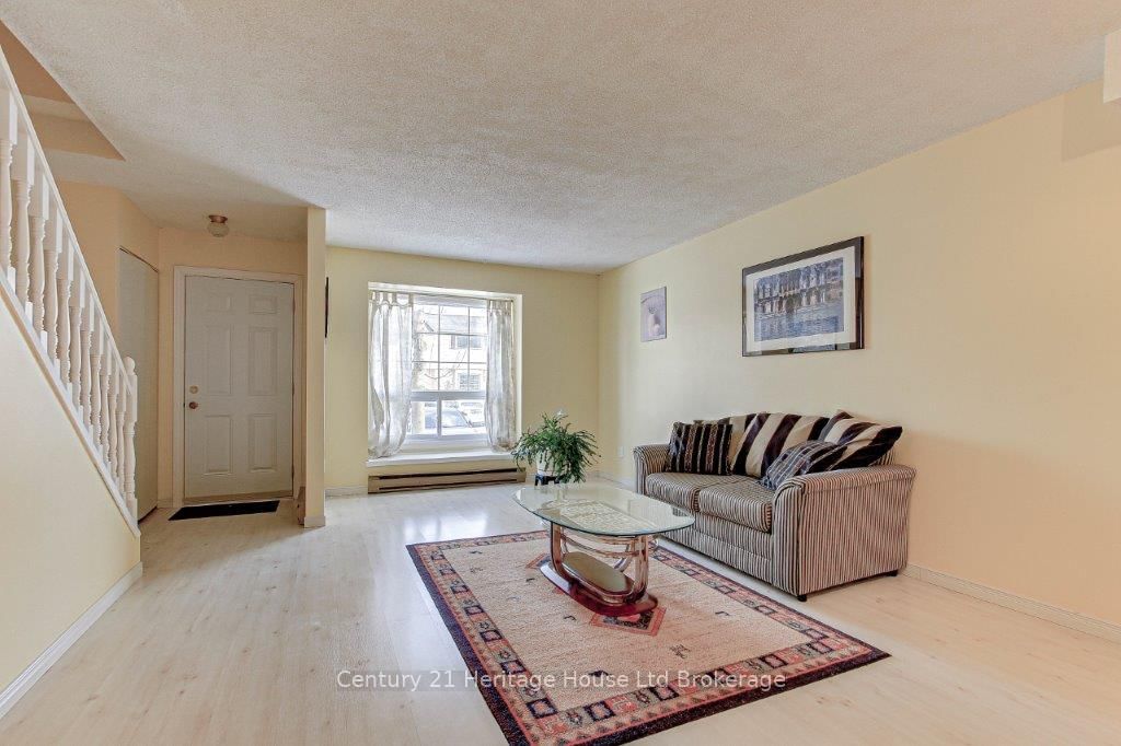 Townhouse for sale at 2-1215 Cheapside Street, London, East C, N5Y 5J9 - MLS: X11997402