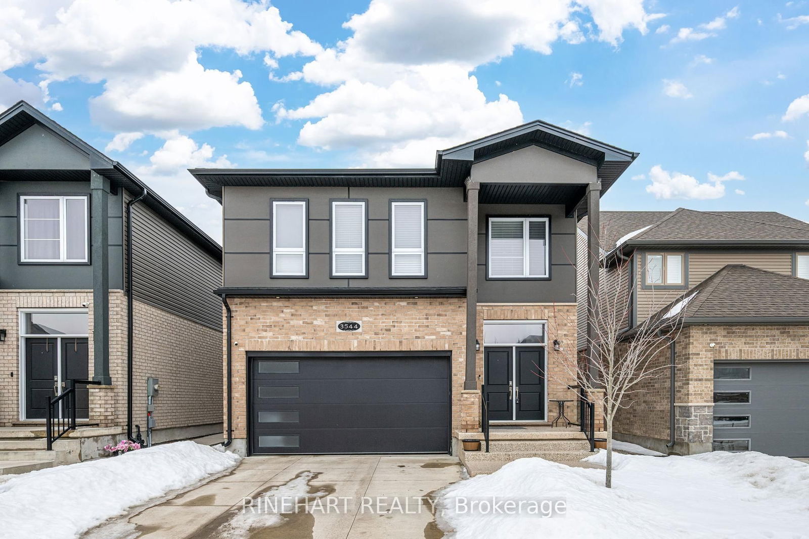 Detached House for sale at 3544 Singleton Avenue, London, South W, N6L 0C9 - MLS: X11997453