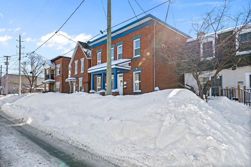 256-258 PARK St, Vanier and Kingsview Park - 3402 - Vanier image-0-0