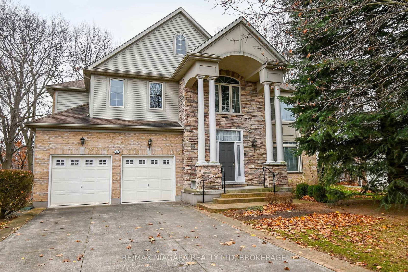 Detached House for sale at 47 Sculler's Way, St. Catharines, 439 - Martindale Pond, L2N 7S9 - MLS: X11997748