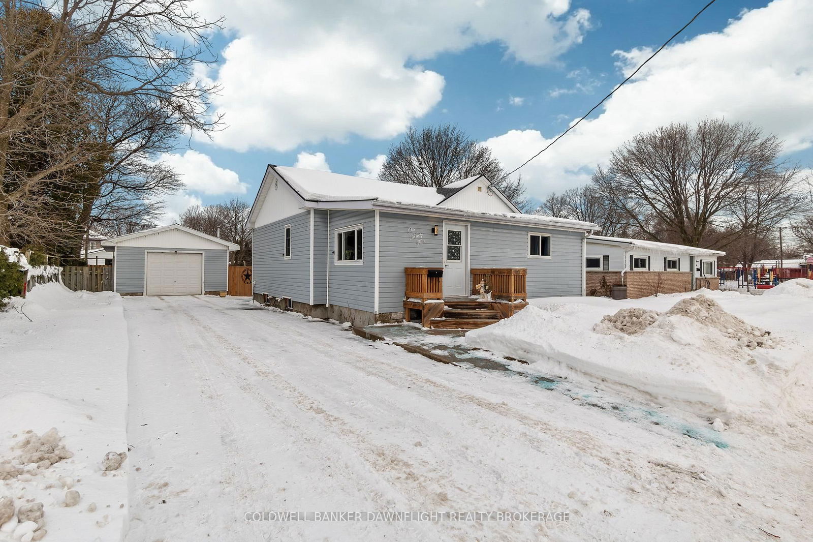 Detached House for sale at 194 South Street, Goderich, Goderich Town, N7A 3M3 - MLS: X11997773