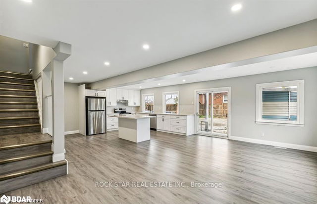 Unit B - 131 BELL Avenue