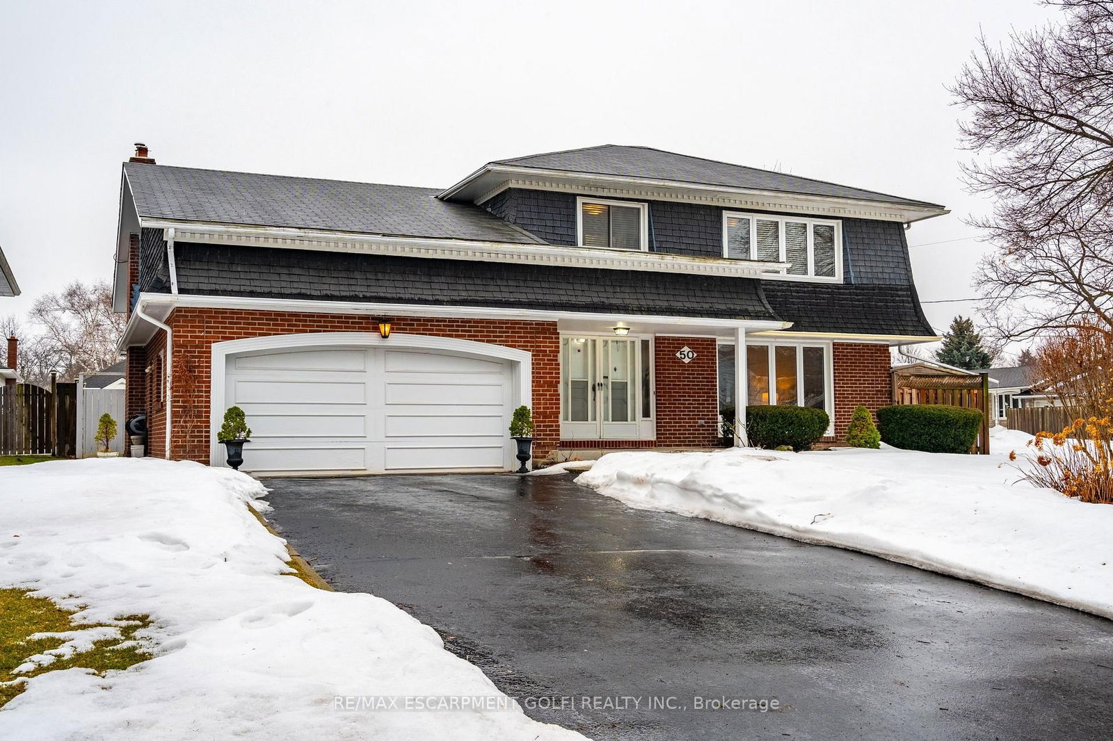 Detached House for sale at 50 Royal York Road, St. Catharines, 437 - Lakeshore, L2N 2N9 - MLS: X11997812