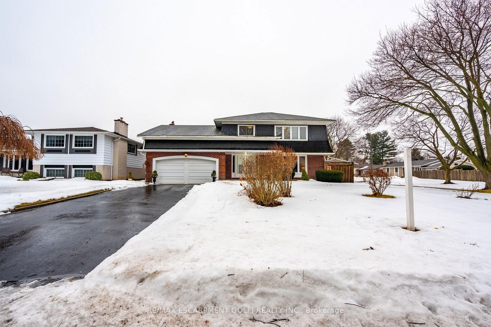 Detached House for sale at 50 Royal York Road, St. Catharines, 437 - Lakeshore, L2N 2N9 - MLS: X11997812