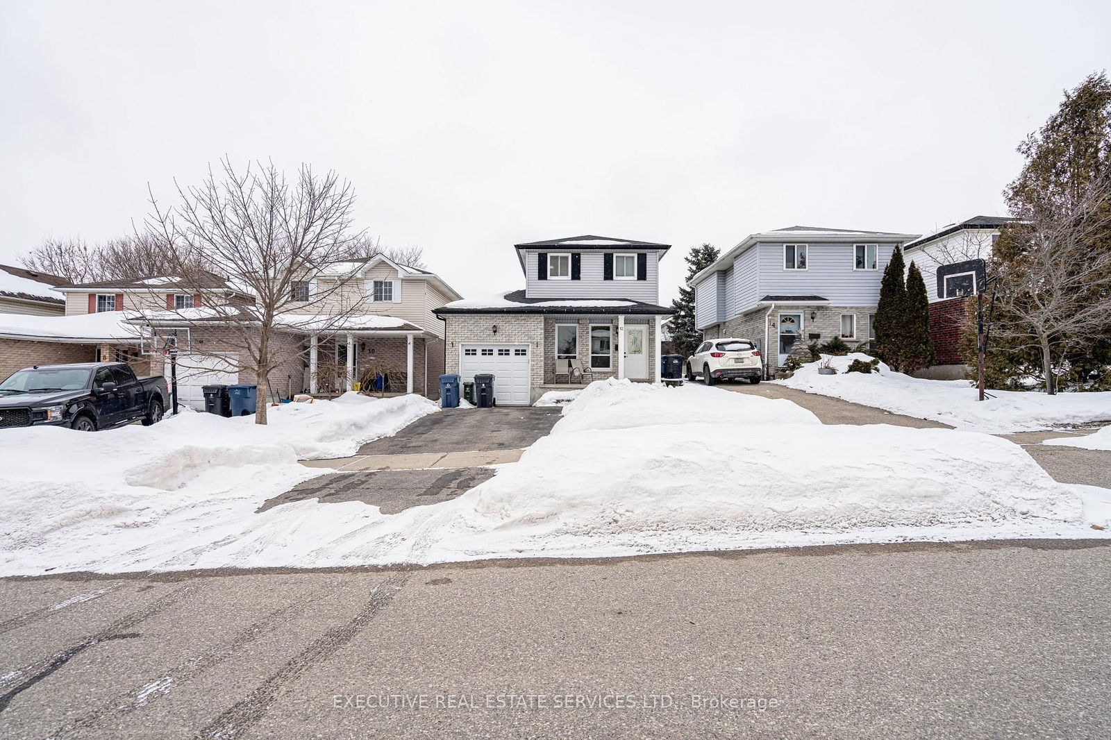 Detached House sold at 12 Troy Crescent, Guelph, Grange Road, N1E 6W7 - MLS: X11997815