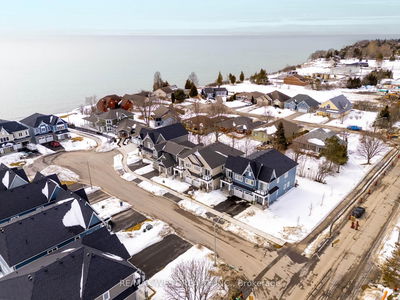 7 Twelve Trees Crt, Prince Edward County - Wellington image-0-2