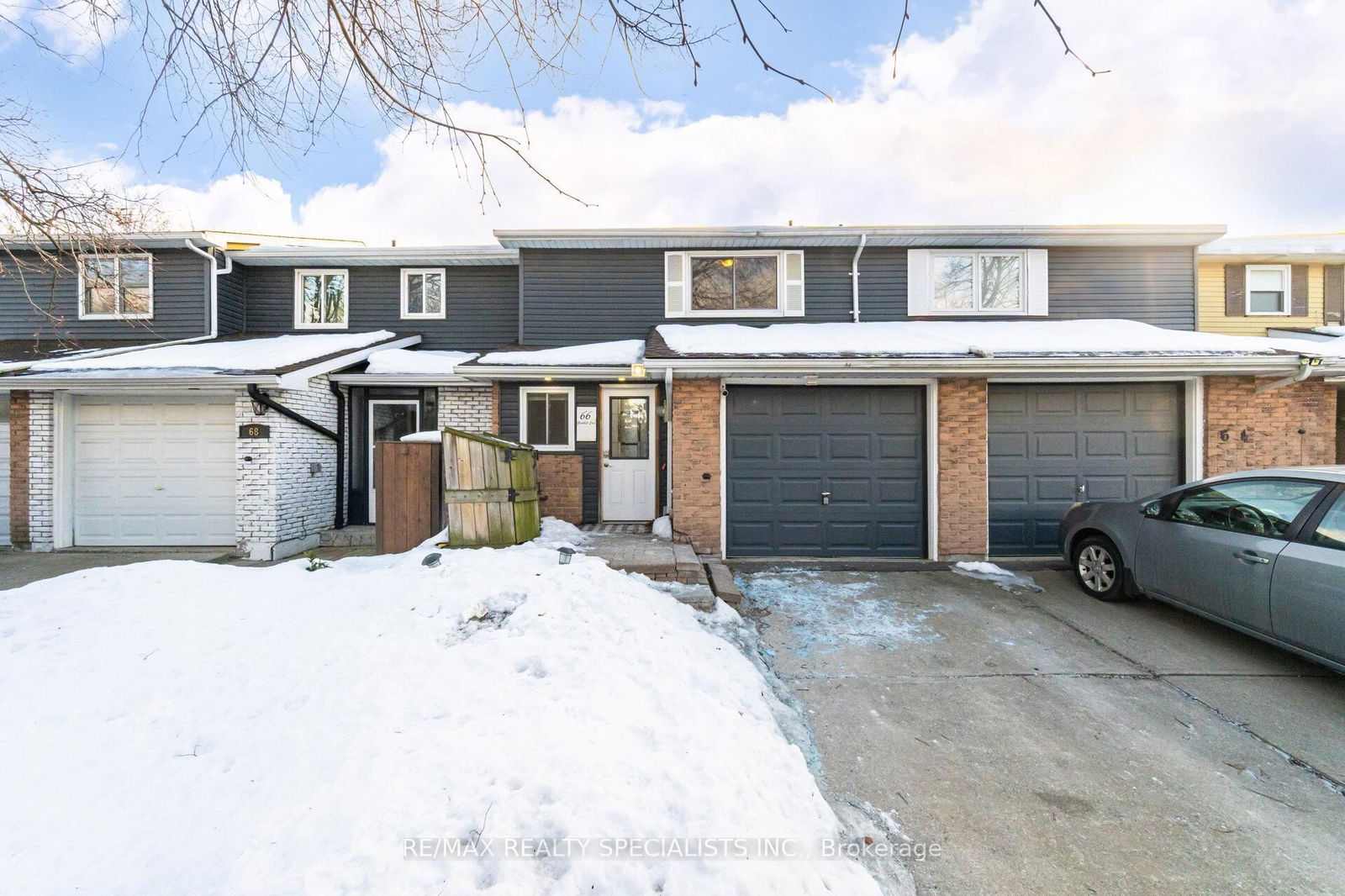 Townhouse for sale at 66 Gledhill Crescent, Hamilton, Stoney Creek Mountain, L9C 6H4 - MLS: X11998067