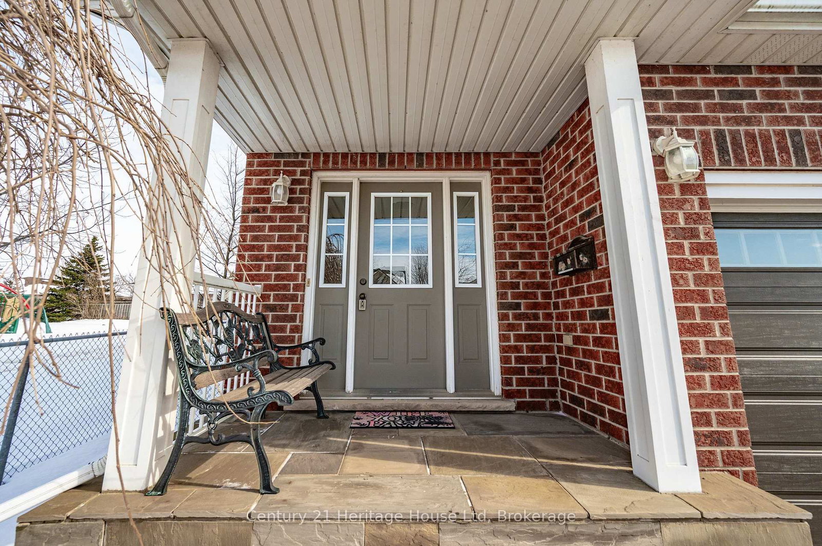 Listing Image 4