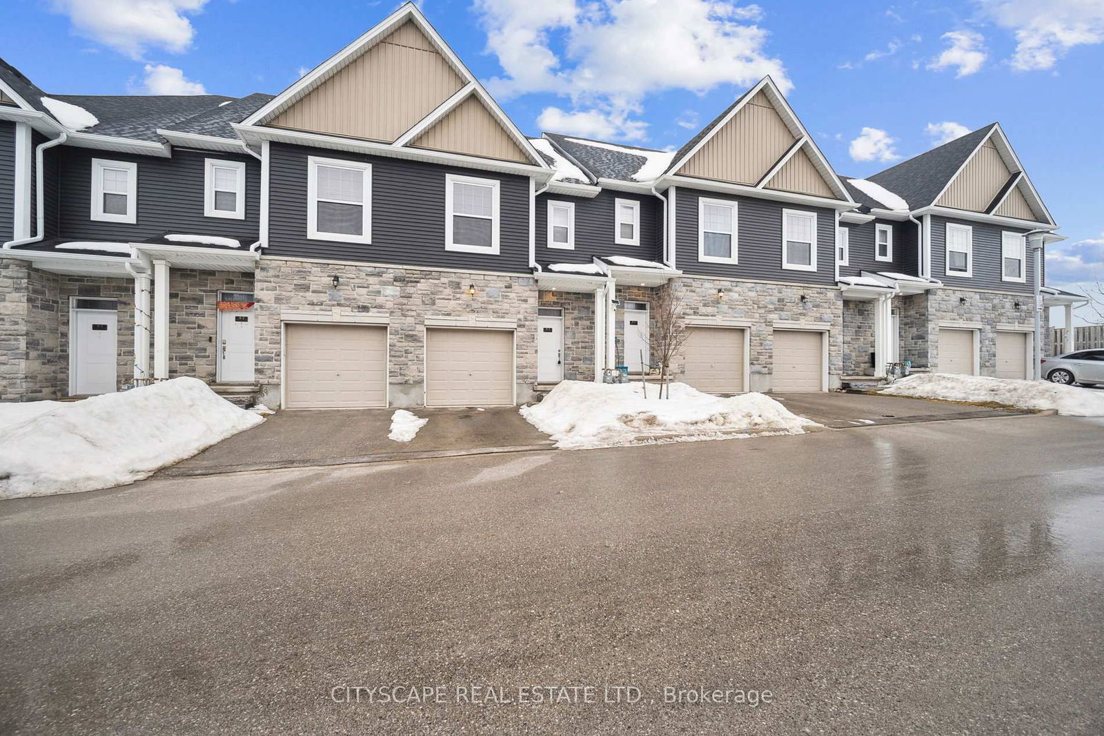 Townhouse for sale at B3-439 Athlone Avenue, Woodstock, N4V 0C8 - MLS: X11998523