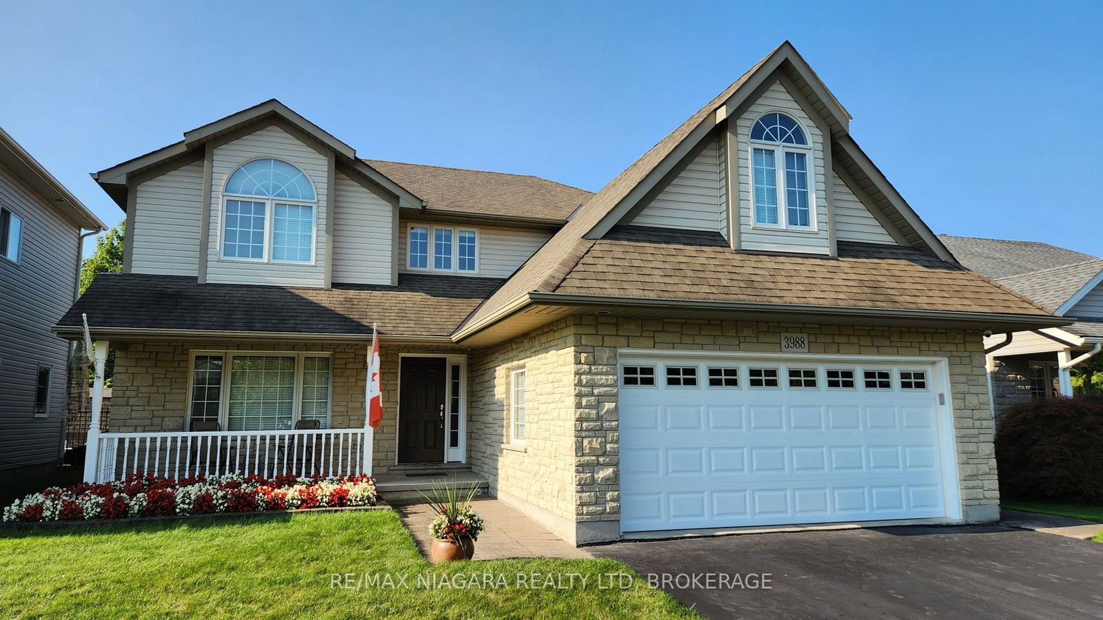 Detached House for sale at 3988 Azalea Crescent, Lincoln, L0R 2C0 - MLS: X11998890