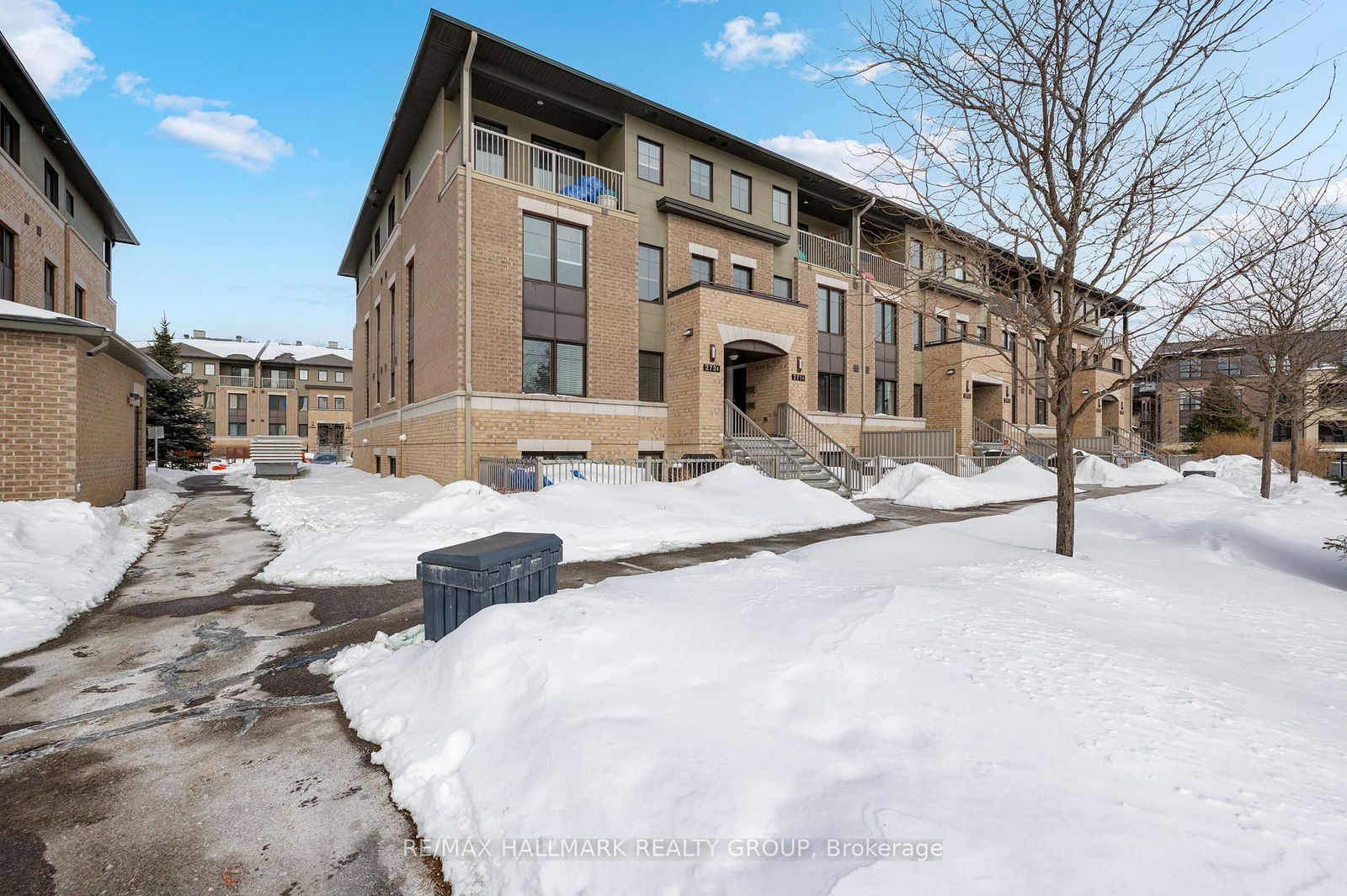 Townhouse sold at B-273 Titanium N/A, Ottawa, Convent Glen North, K1C 0A5 - MLS: X11999043