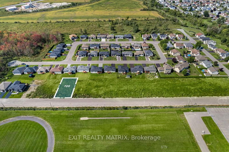 720 WEST St, Hawkesbury - Hawkesbury image-0-0