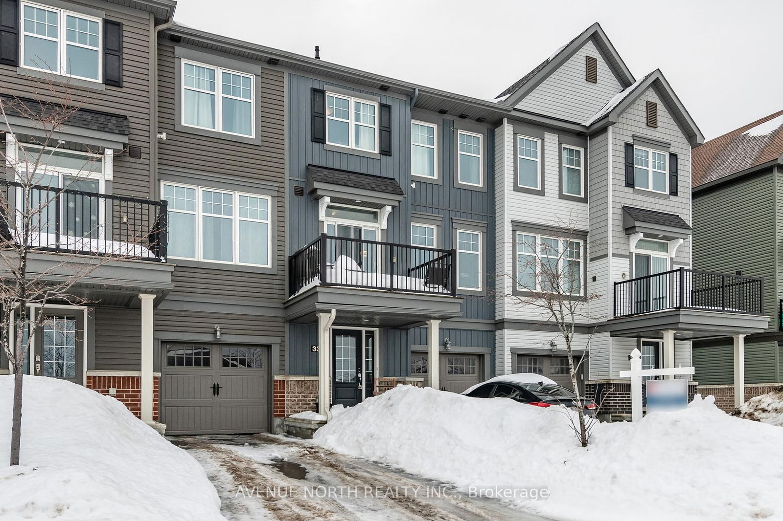 Townhouse for sale at 332 Mountain Sorrel Way, Ottawa, Avalon West, K4A 1H7 - MLS: X11999542