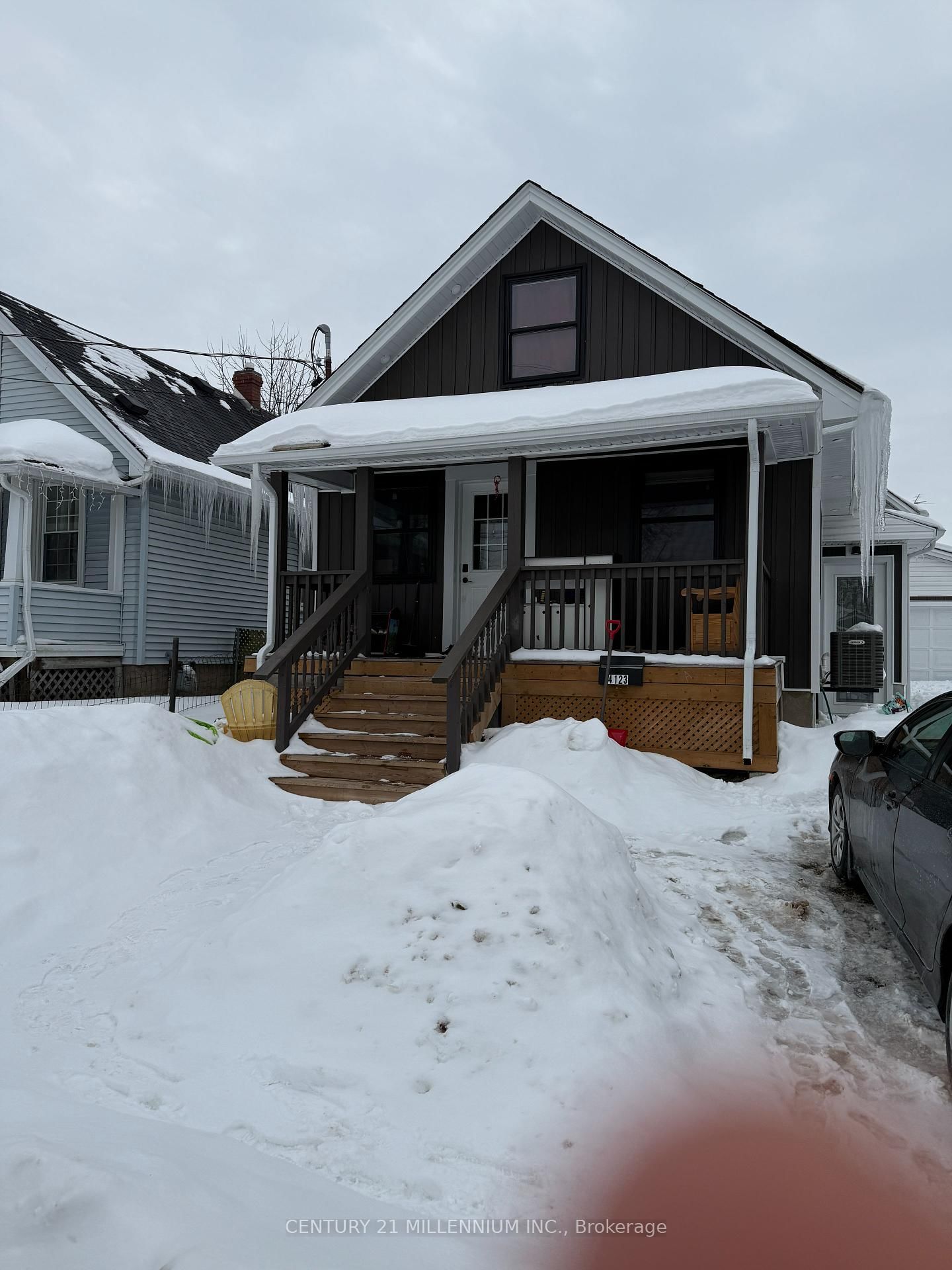 Building at 4123 Hickson Avenue, Niagara Falls, Downtown