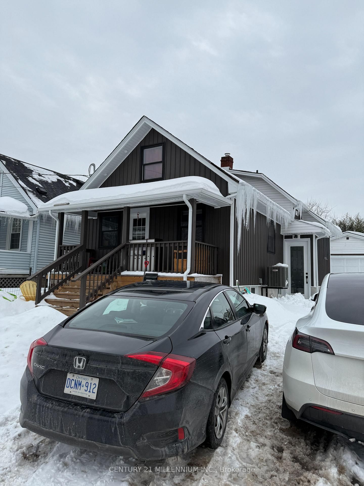 Detached House for sale at 4123 Hickson Avenue, Niagara Falls, Downtown, L2E 3K1 - MLS: X11999626