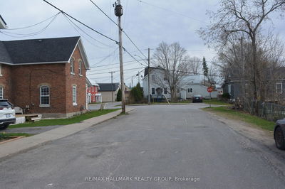 45 Carleton St, Almonte - Almonte image-0-2