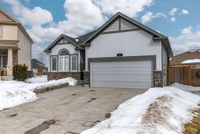 10 Walnut Crescent