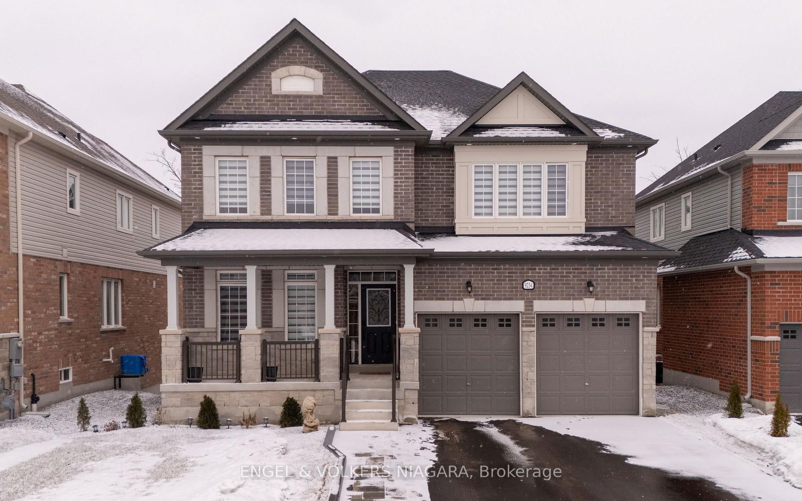 Building at 9234 White Oak Avenue, Niagara Falls, Lyons Creek