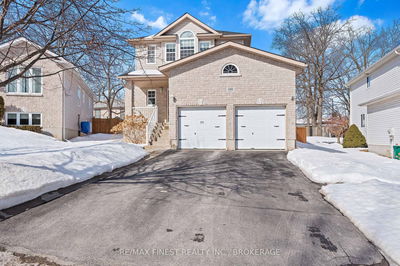 Detached House for sale at 394 Grandtrunk Avenue, Kingston, East Gardiners Rd, K7M 8W8 - MLS: X11999930