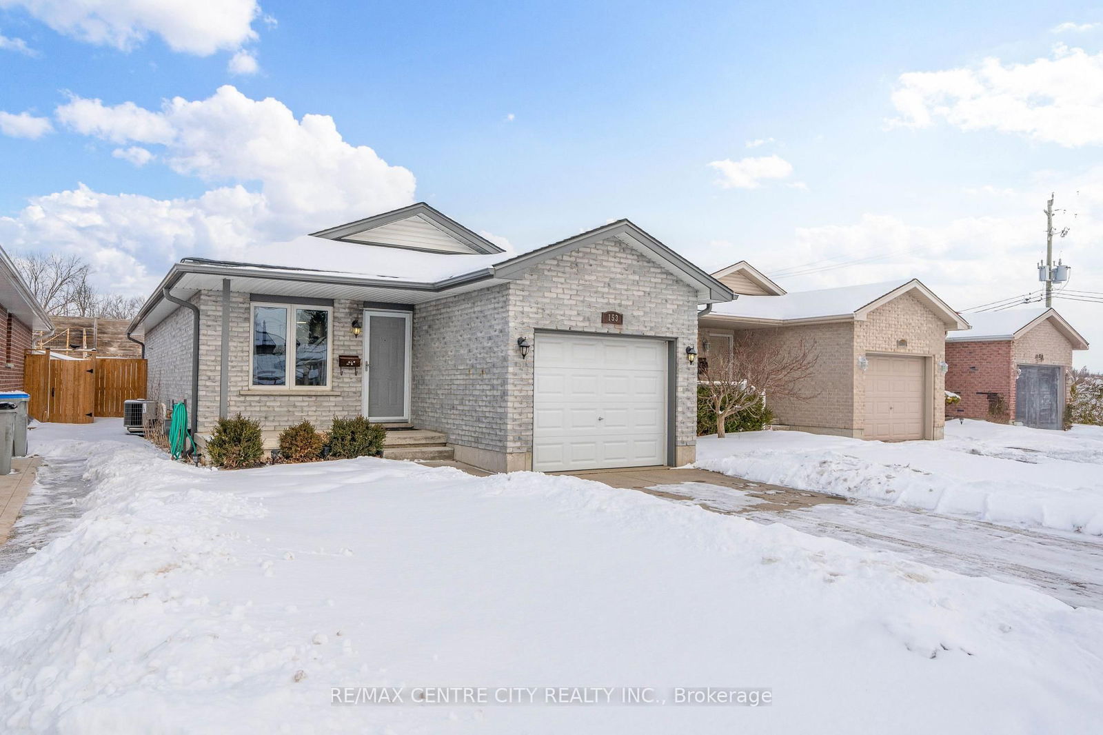 Detached House for sale at 153 MAITLAND Street, Strathroy-Caradoc, NW, N7G 0A2 - MLS: X11999985