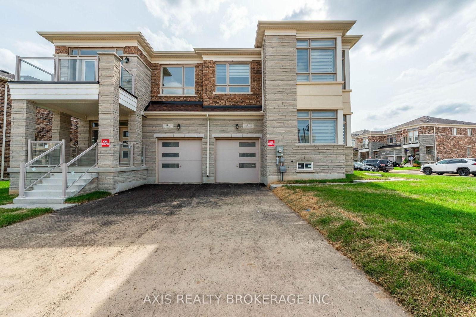 Semi-Detached House for sale at 43 Silver Meadow Gdns, Hamilton, Waterdown, L8B 1Z4 - MLS: X12000338