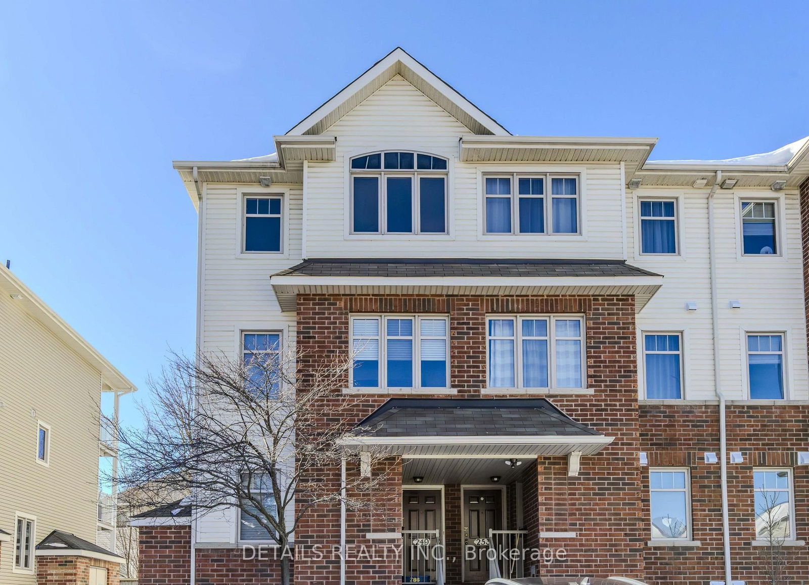 Townhouse for sale at 249 Keltie Pvt, Barrhaven, 7706 - Barrhaven - Longfields, K2J 0A2 - MLS: X12000499