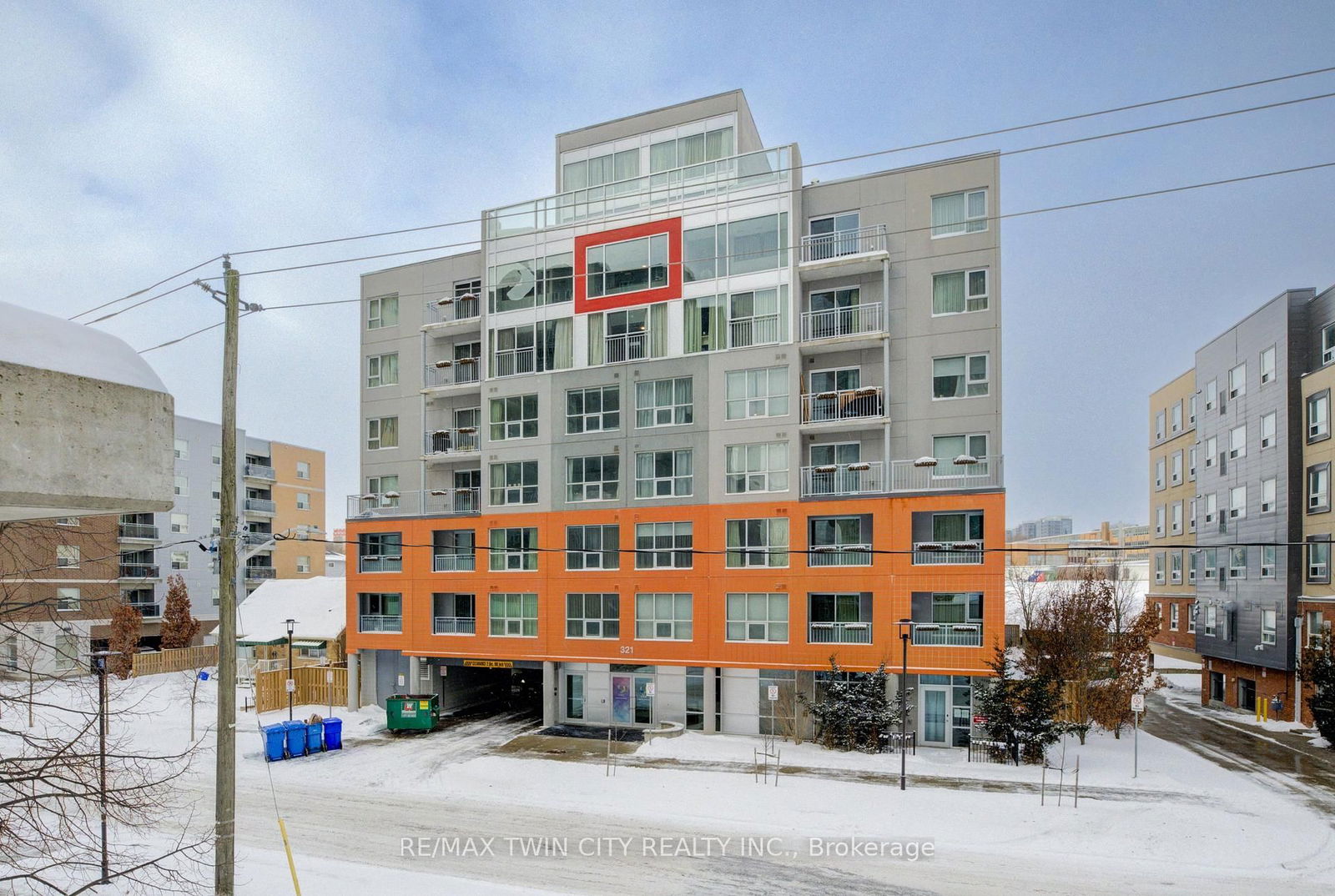 Condo for sale at 7-321 Spruce Street, Waterloo, N2L 0G4 - MLS: X12000519