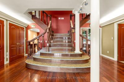 4850 Hillside Dr, Lincoln - Beamsville image-0-4