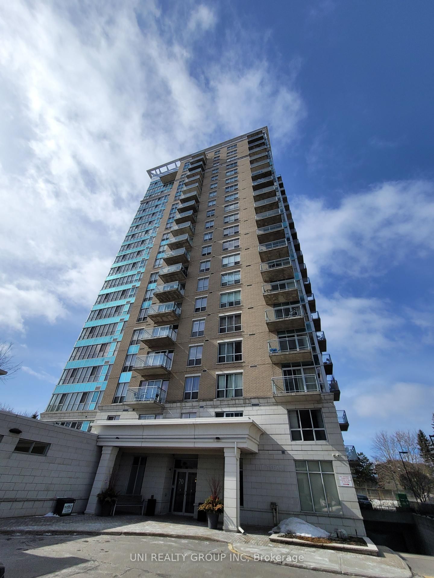 Condo for lease at 307-70 LANDRY Street, Ottawa, Vanier, K1L 0A8 - MLS: X12000912