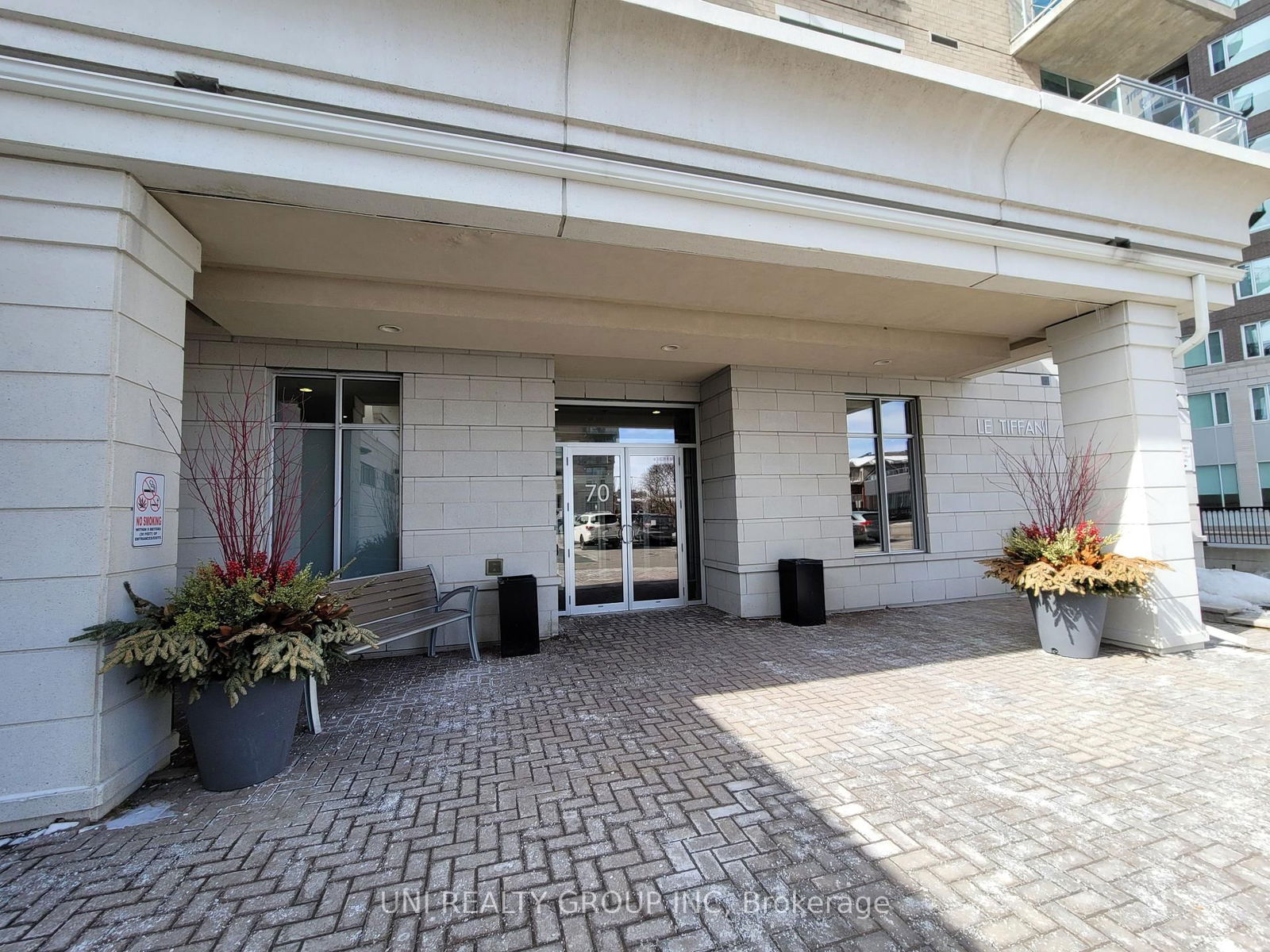 Condo for lease at 307-70 LANDRY Street, Ottawa, Vanier, K1L 0A8 - MLS: X12000912