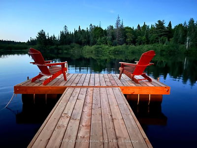 1047 Colony Tr, Lake of Bays - Mclean