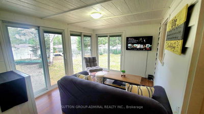 1047 Colony Tr, Lake of Bays - Mclean image-0-3