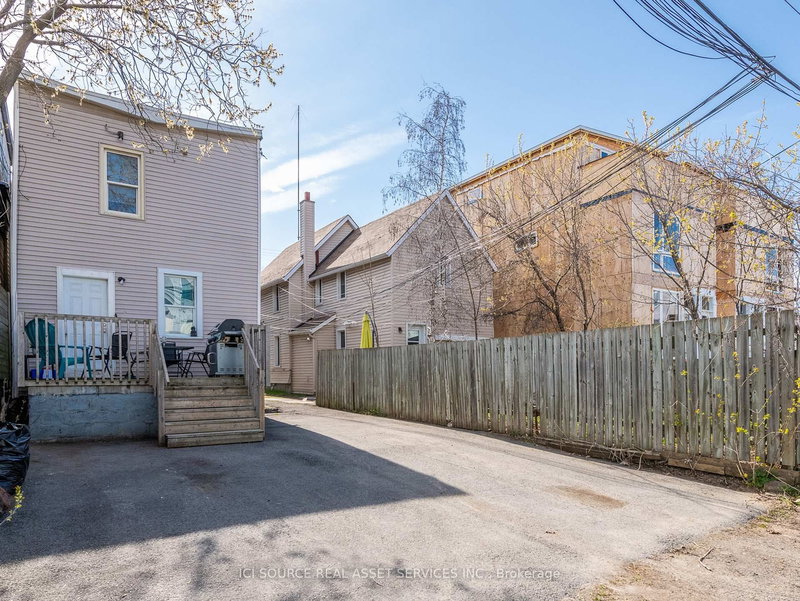 115 Carruthers Ave, Ottawa, K1Y 1N4 | Image 2